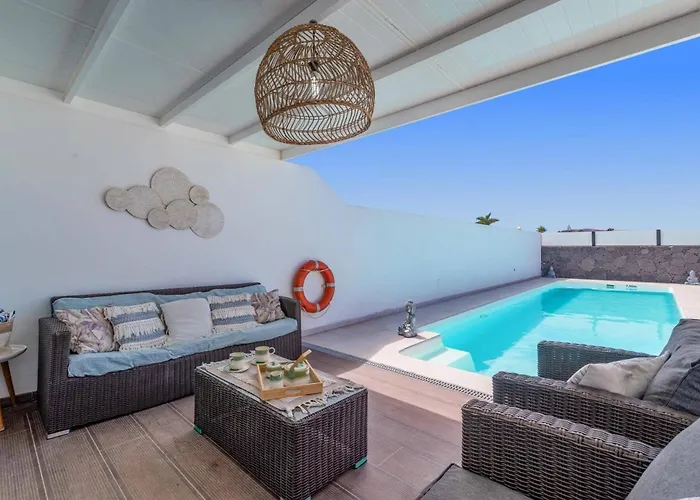 Lavanda Lanzarote By * פלאיה בלנקה